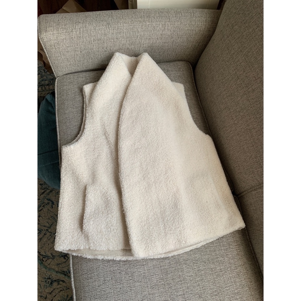 Fleece Vest (Cream, Size S/M)